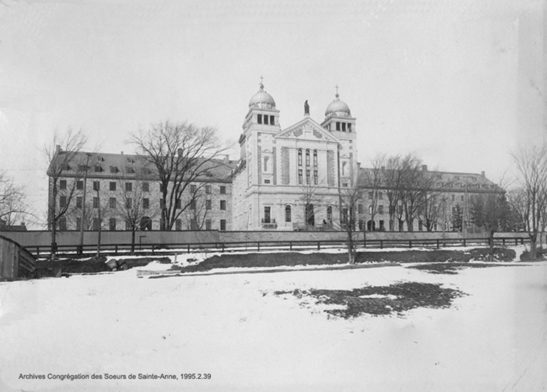 Convent complex of the Sisters od Sainte Anne, Lachine, about 1890. 